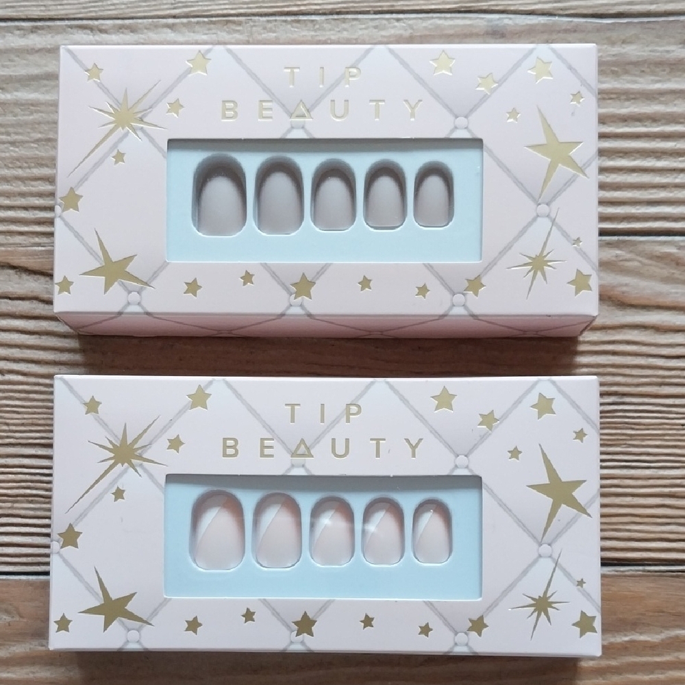 Elegant Gold and White Press-On Nails